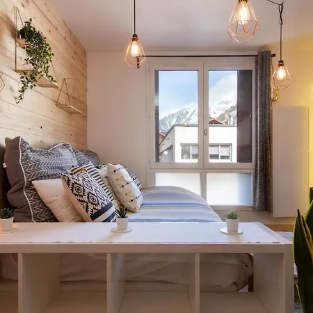 Super Cosy Studio In A Lively Area Of Апартаменти